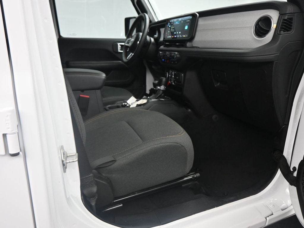 2024 Jeep Wrangler Sahara 4xe