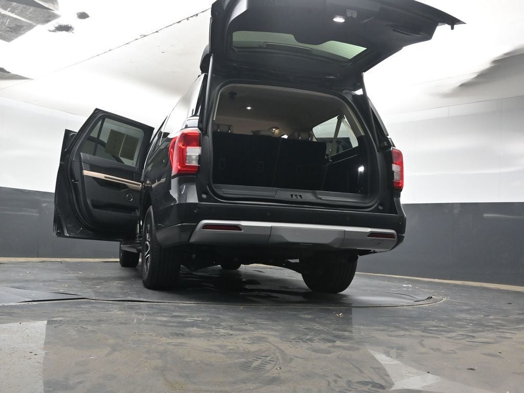 2023 Ford Expedition Max XLT
