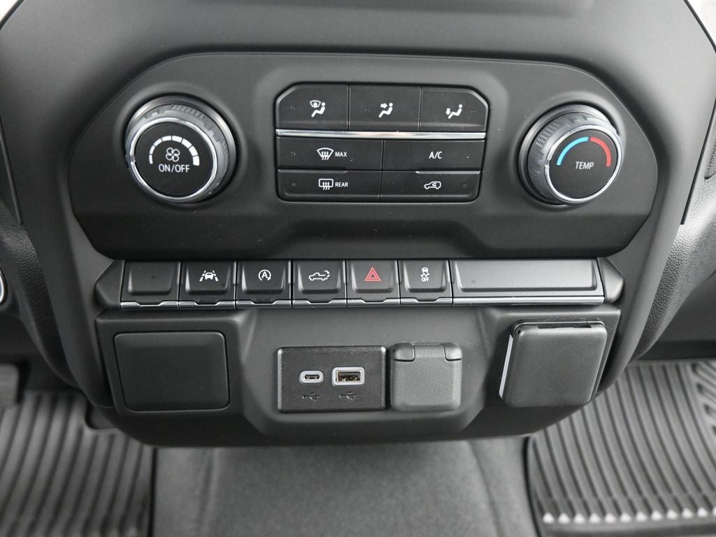 2025 Chevrolet Silverado 1500 Custom