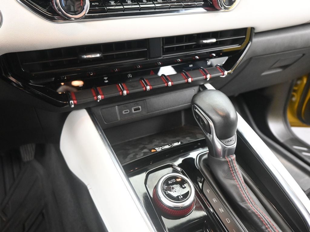 2023 GMC Canyon AT4X