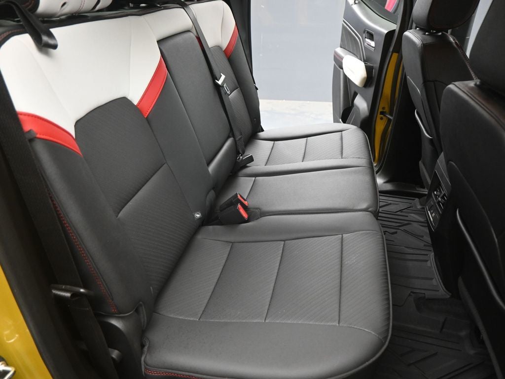 2023 GMC Canyon AT4X