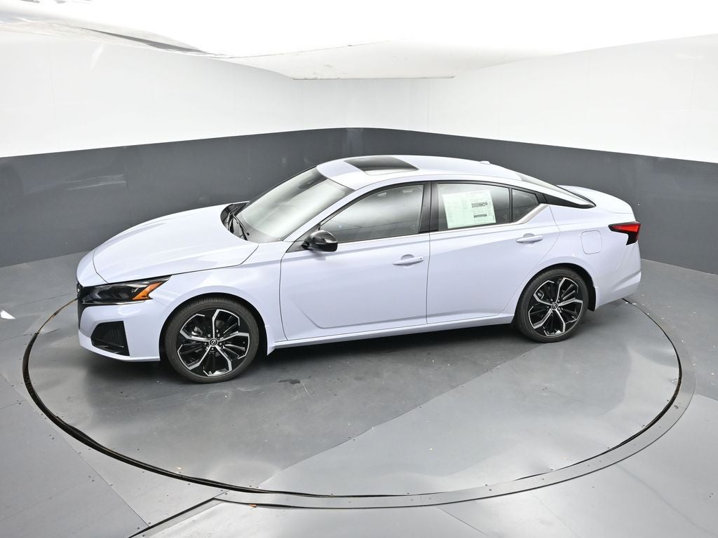 2025 Nissan Altima 2.5 SR