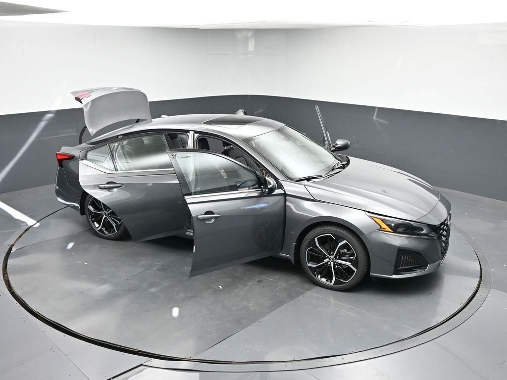 2025 Nissan Altima 2.5 SR