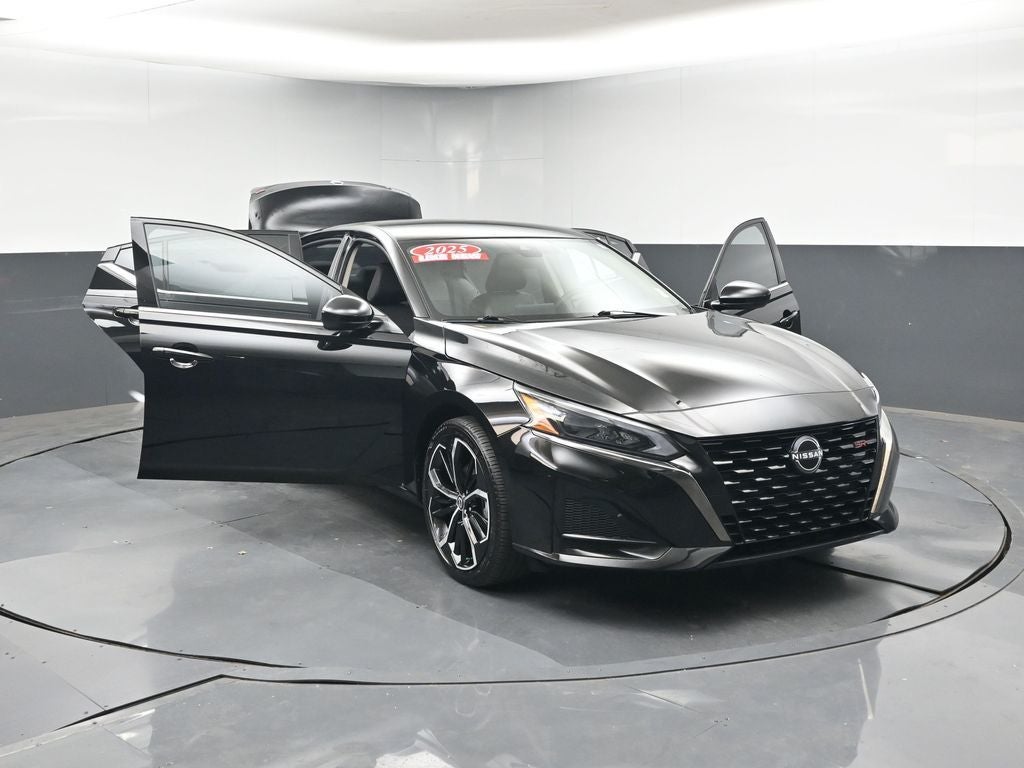 2025 Nissan Altima 2.5 SR