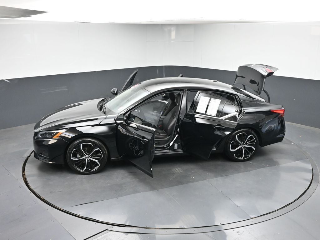 2025 Nissan Altima 2.5 SR