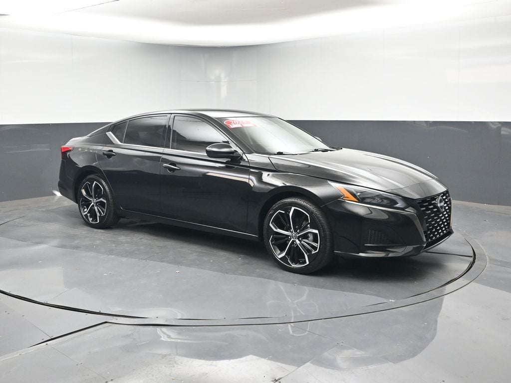 2025 Nissan Altima 2.5 SR