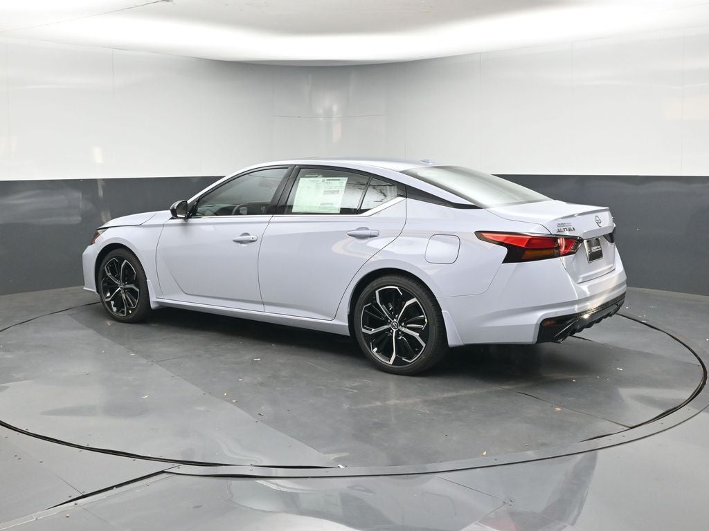 2025 Nissan Altima 2.5 SR
