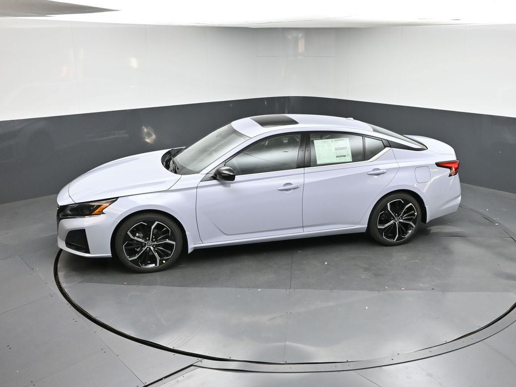2025 Nissan Altima 2.5 SR