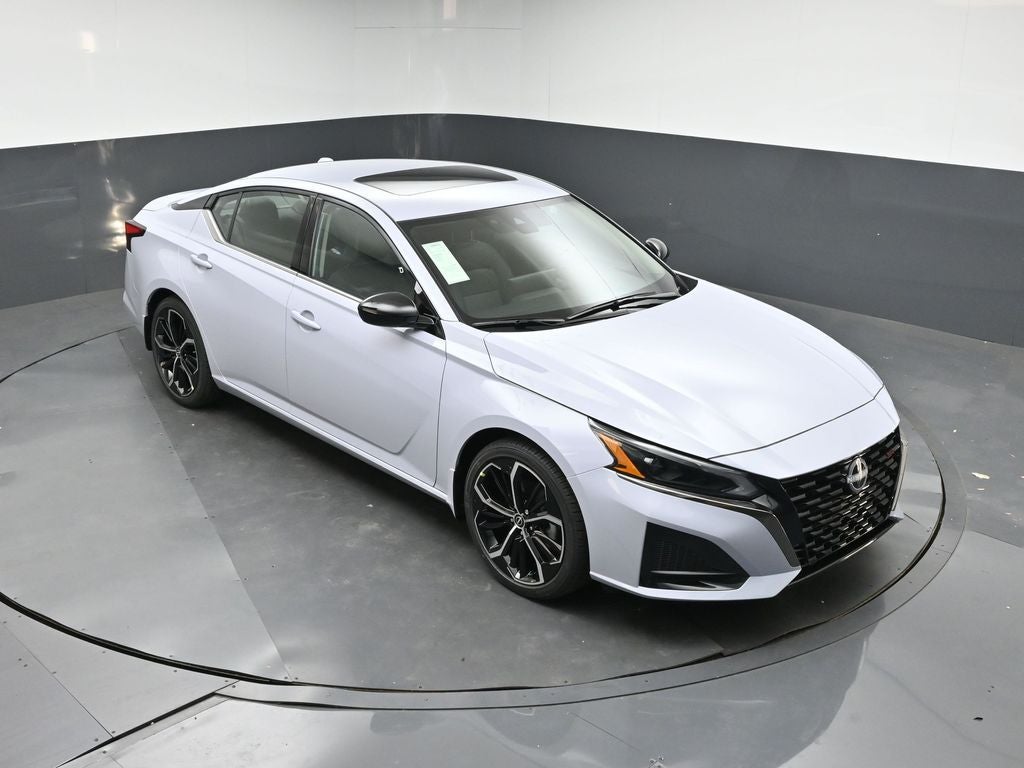 2025 Nissan Altima 2.5 SR
