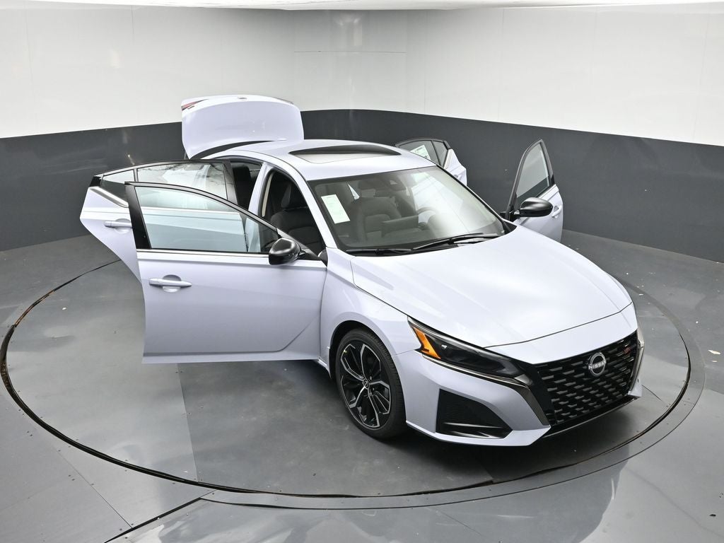 2025 Nissan Altima 2.5 SR
