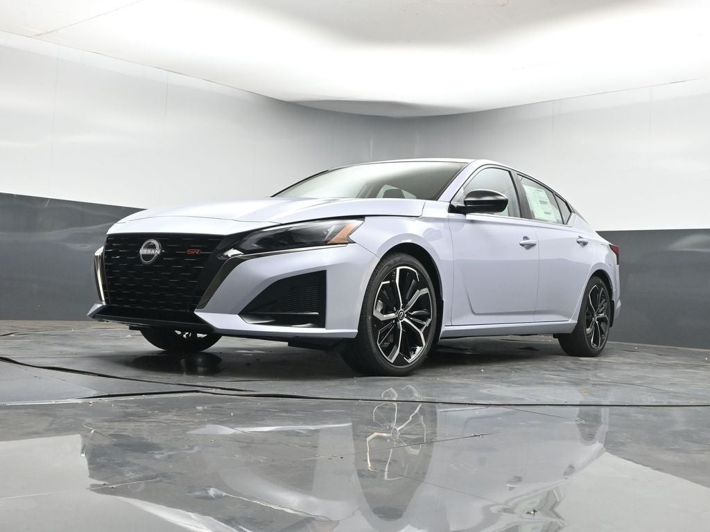 2025 Nissan Altima 2.5 SR