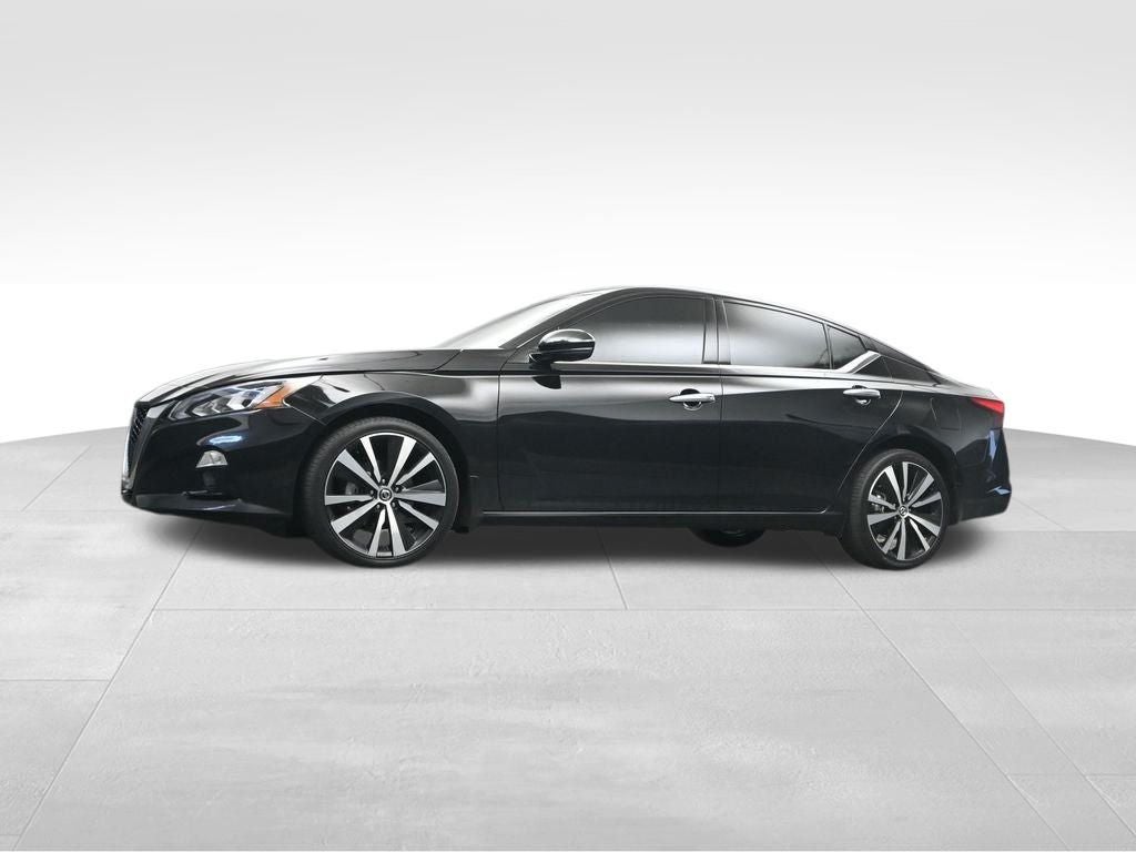 2022 Nissan Altima 2.5 Platinum