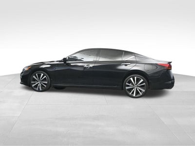 2022 Nissan Altima 2.5 Platinum