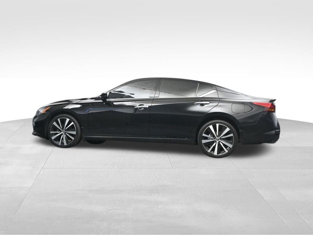 2022 Nissan Altima 2.5 Platinum
