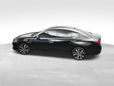2022 Nissan Altima 2.5 Platinum