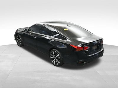 2022 Nissan Altima 2.5 Platinum