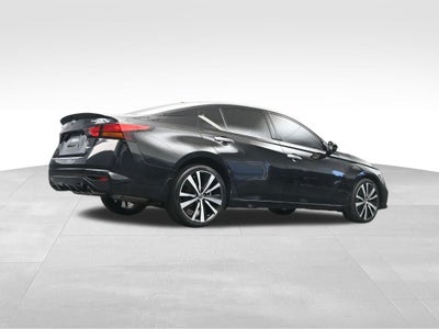 2022 Nissan Altima 2.5 Platinum