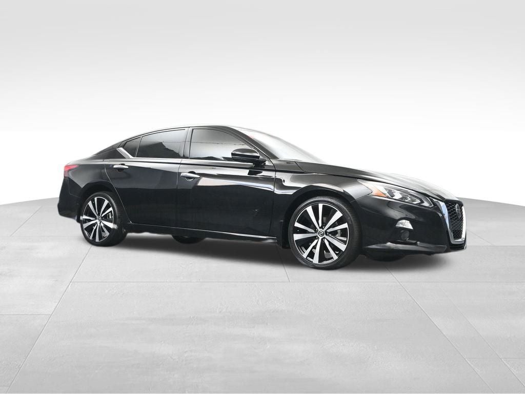2022 Nissan Altima 2.5 Platinum