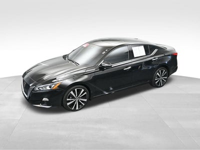 2022 Nissan Altima 2.5 Platinum