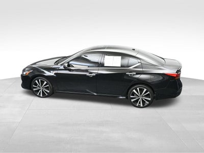 2022 Nissan Altima 2.5 Platinum