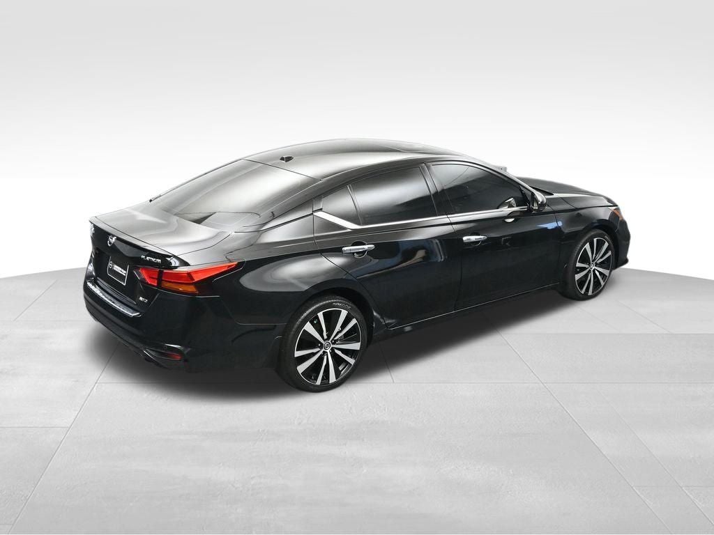 2022 Nissan Altima 2.5 Platinum