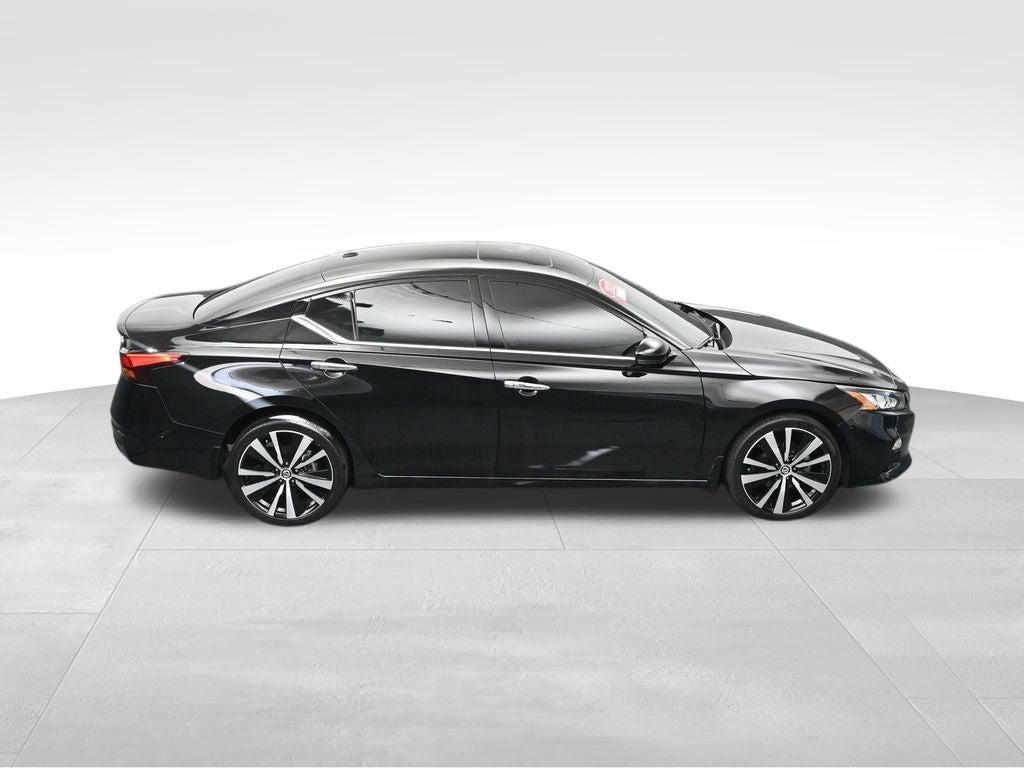 2022 Nissan Altima 2.5 Platinum