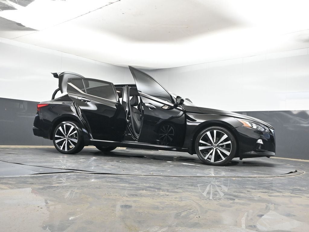 2022 Nissan Altima 2.5 Platinum