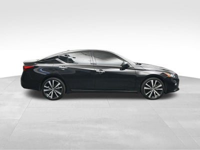 2022 Nissan Altima 2.5 Platinum