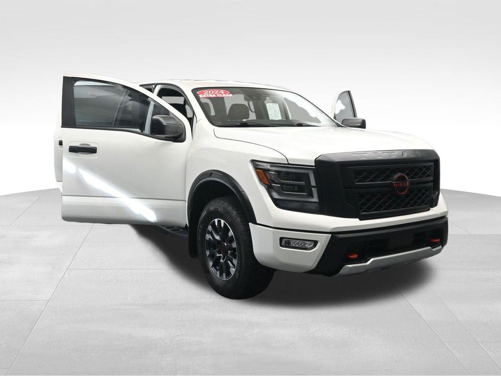 2024 Nissan Titan PRO-4X