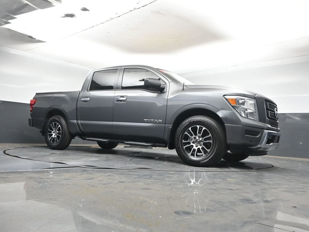 2021 Nissan Titan SV