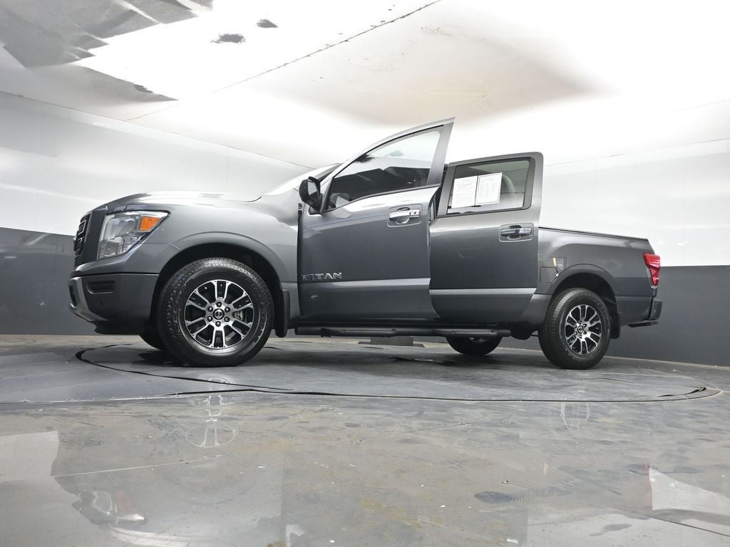 2021 Nissan Titan SV