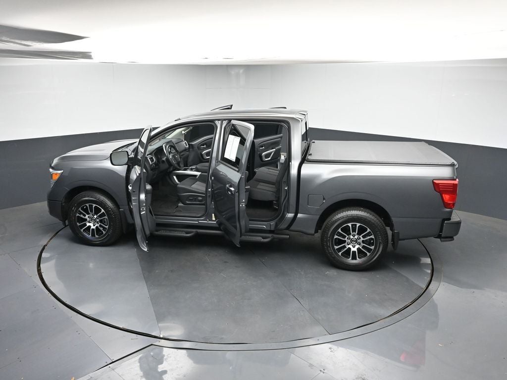 2021 Nissan Titan SV