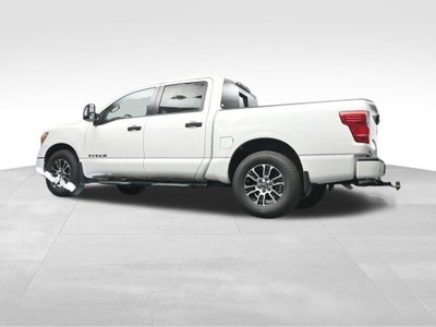 2024 Nissan Titan SV