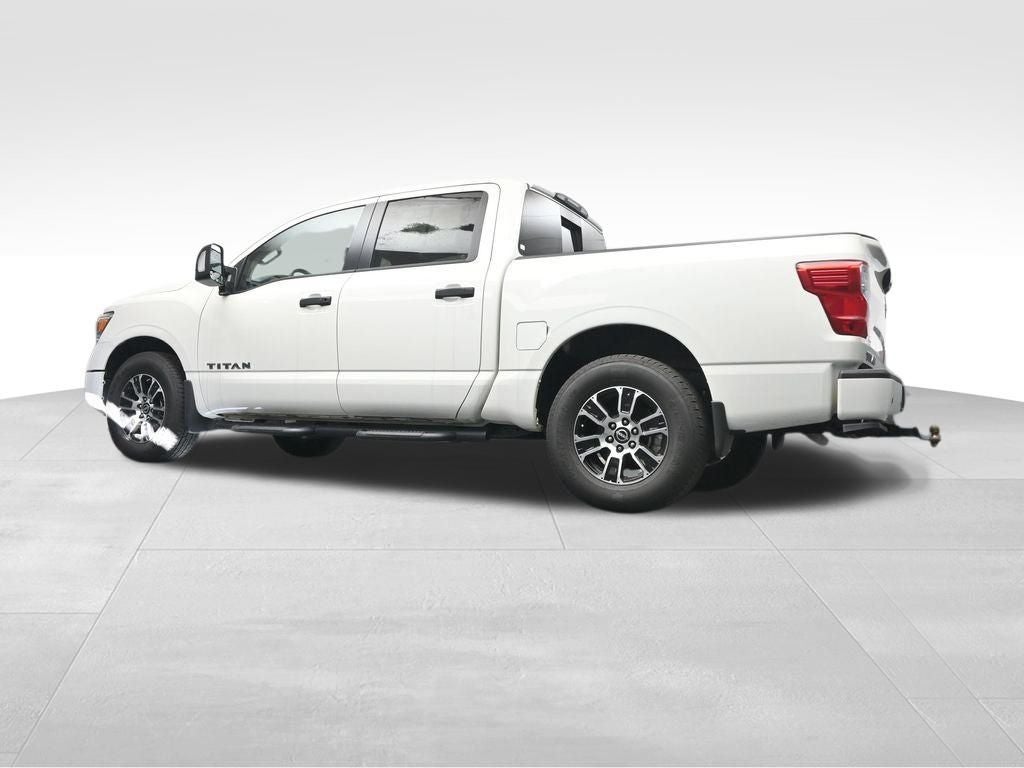 2024 Nissan Titan SV