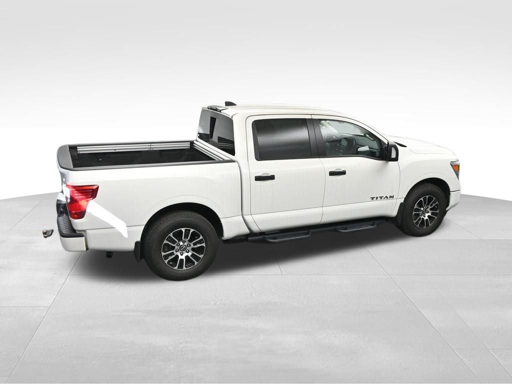 2024 Nissan Titan SV