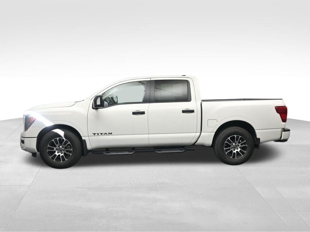 2024 Nissan Titan SV