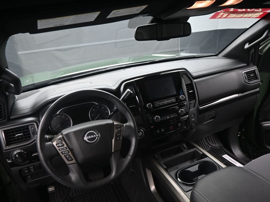 2024 Nissan Titan SV