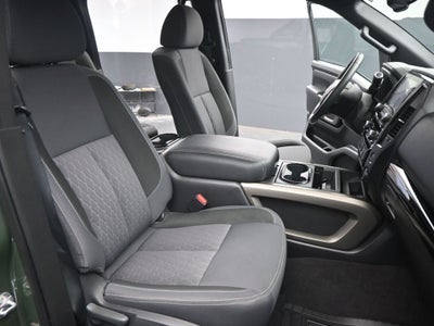 2024 Nissan Titan SV