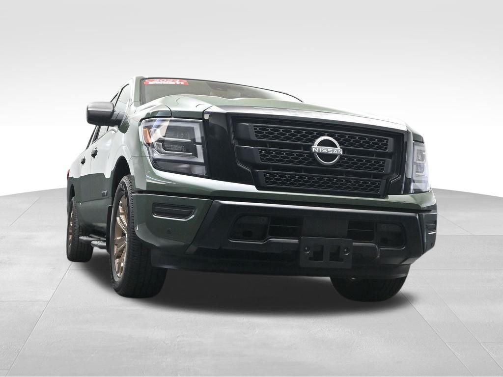 2024 Nissan Titan SV