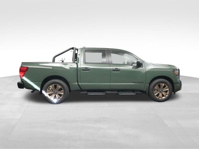 2024 Nissan Titan SV