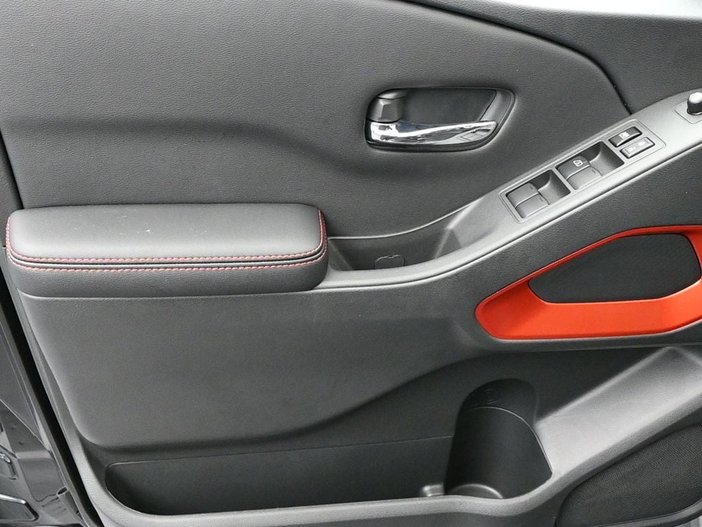 2025 Nissan Frontier PRO-X