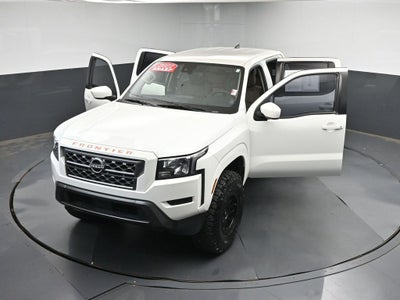 2022 Nissan Frontier SV