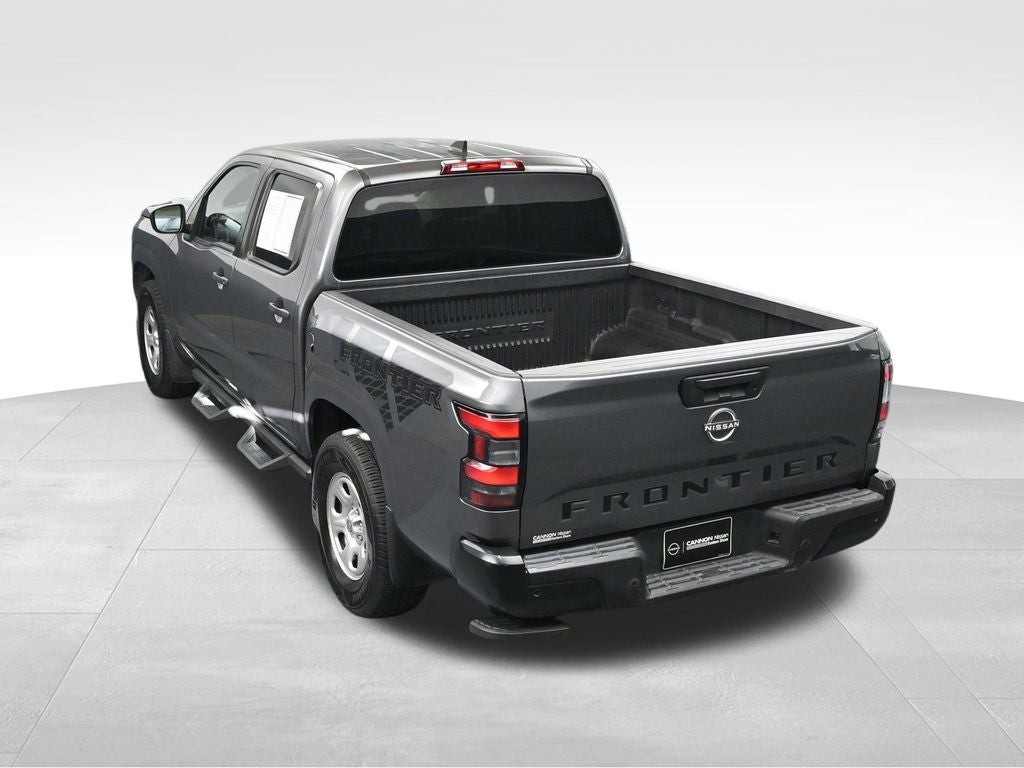 2022 Nissan Frontier S