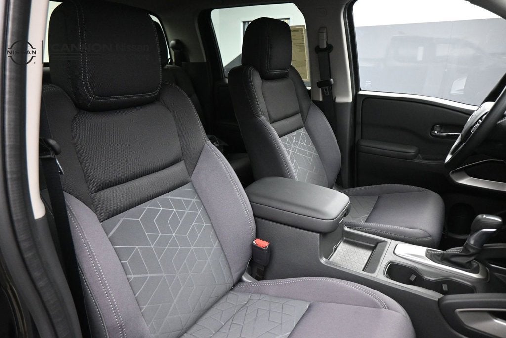 2027 Nissan Frontier SV