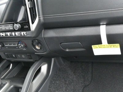 2025 Nissan Frontier SV