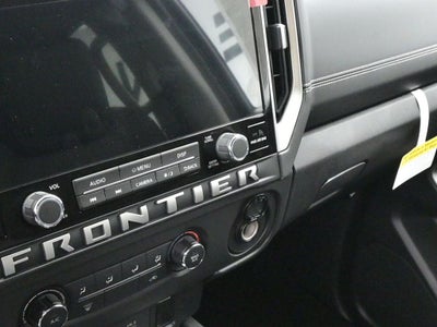 2025 Nissan Frontier SV