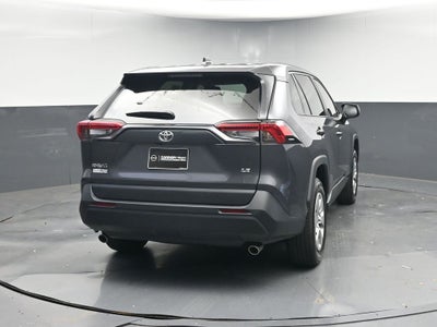 2022 Toyota RAV4 LE