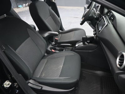 2020 Nissan Versa 1.6 S