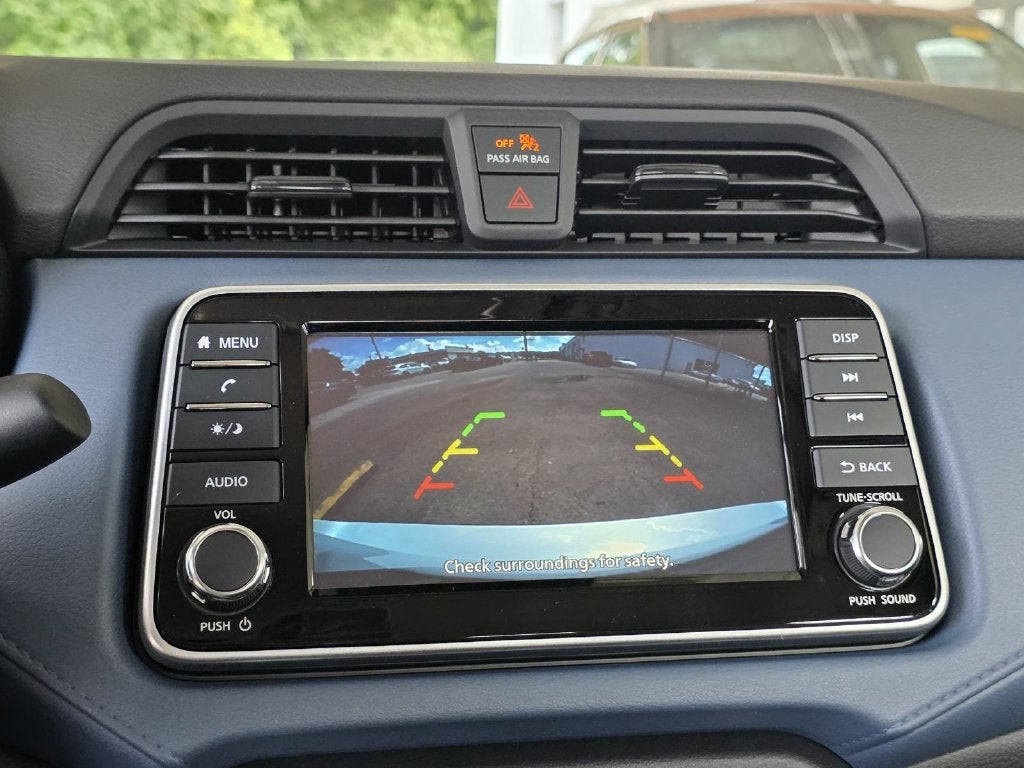 2025 Nissan Versa 1.6 SV