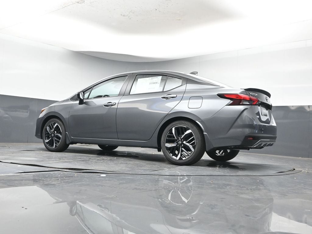 2025 Nissan Versa 1.6 SR